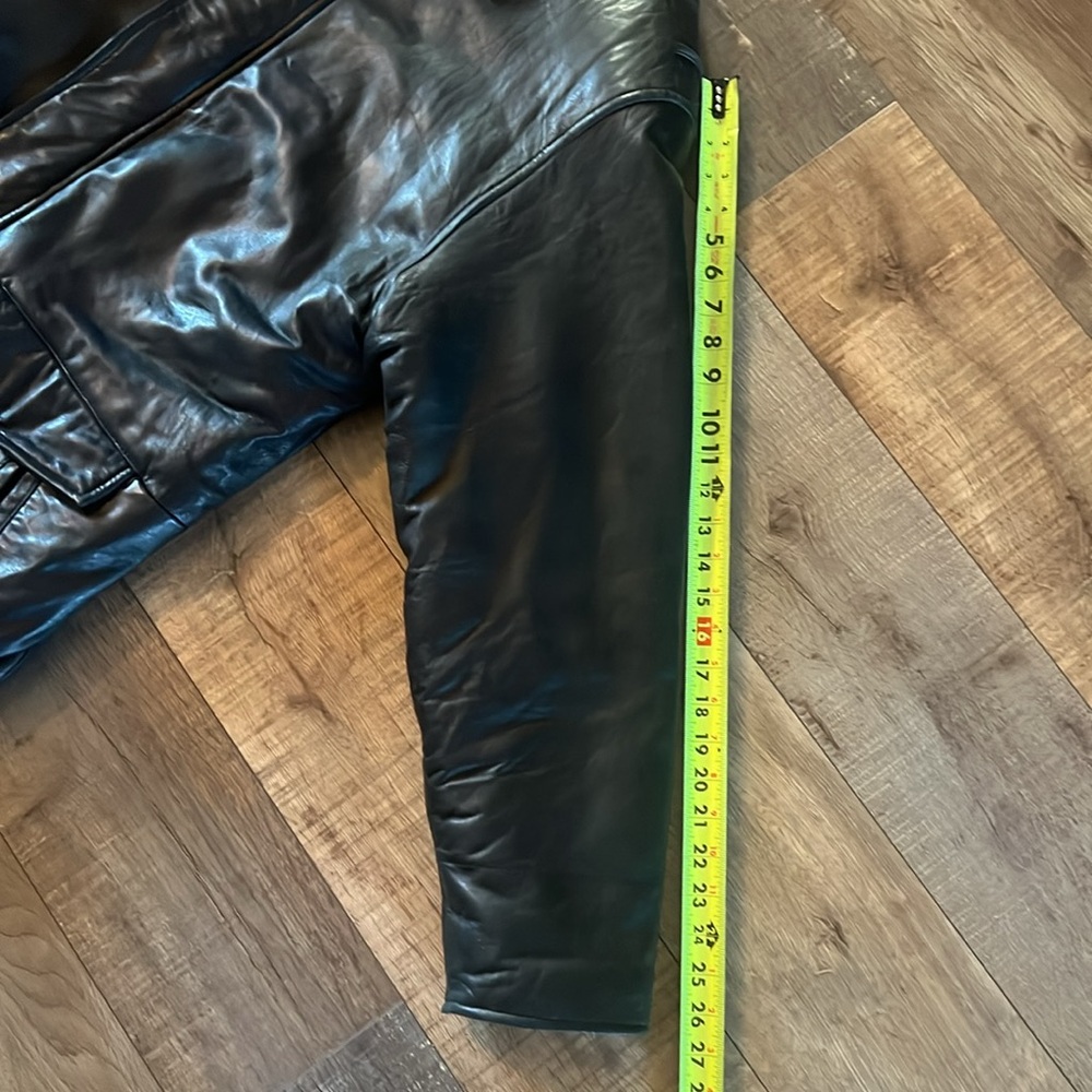 Men’s Leather Jacket - Picture 3 of 11